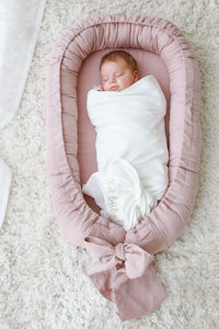 Linnen babynest met strik